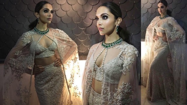 'Deepika Padukone HOT Look In Transparent Dress For IIFA Awards'