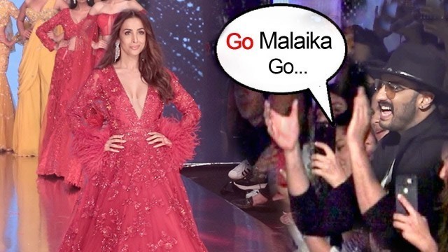 'Arjun Kapoor Cheering Girlfriend Malika Arora At Bombay Times Fashion Show 2019'