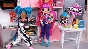 'LOL OMG Doll Family Slumber Party with Little Sisters - Titi Toys Barbie Story'