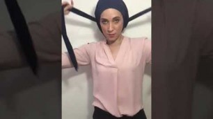 'How To Tie A Head Scarf. Quickly & Simply Bohemian Hipster Style'