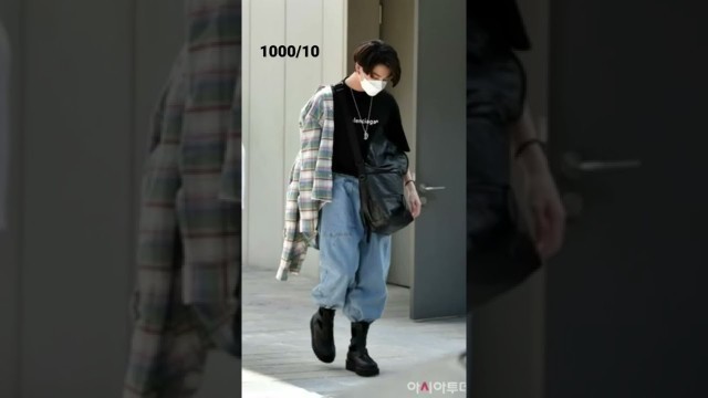 'rating Jungkook airport fashion..*no hate #kpop #fashion'