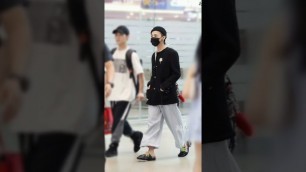 'G dragon airport fashion #kpop #fashion #shorts #subscribe #like #bigbang #kwonjiyong #yg'