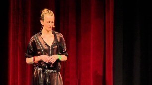 'Fashion futurist: Suzanne Lee at TEDxFlanders'