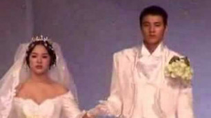 'Song Hye Kyo & Won Bin in Andre Kim\'s Fashion Show (2001)'