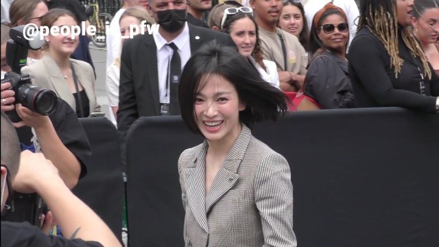 'Song Hye Kyo 송혜교 - Fendi Haute Couture fashion show in Paris - 07.07.2022'