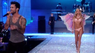 'Moves Like Jagger Maroon 5 Victoria\'s Secret Fashion Show'