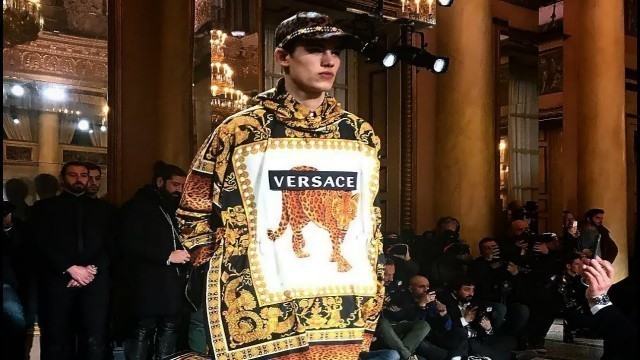 'Versace | Fall/Winter 2018/19 | Menswear | Milan Fashion Week'