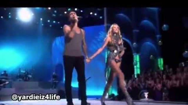 'Maroon 5   Moves Like Jagger live performance at Victoria Secret Fashion Show 2011 avi (360p) flv'