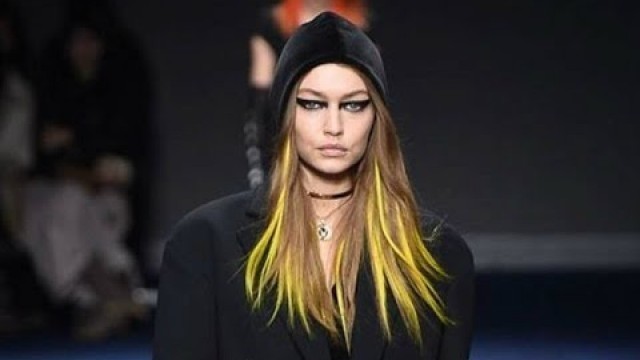 'Versace | Full  Show | Milan Fashion Week | Fall/Winter2017/2018'