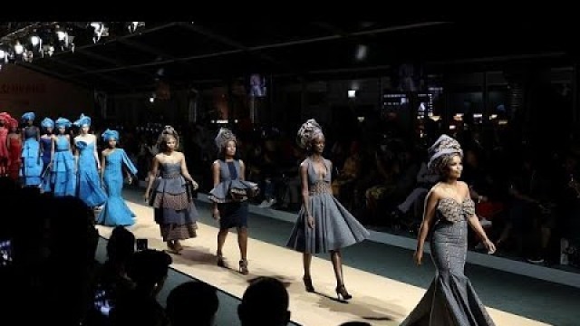 'Défilé afro-asiatique à la fashion week de Johannesburg'