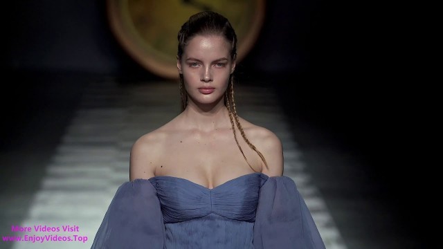 'KATARINA RUTMAN SS2020 Ukrainian Fashion Week in 4K'