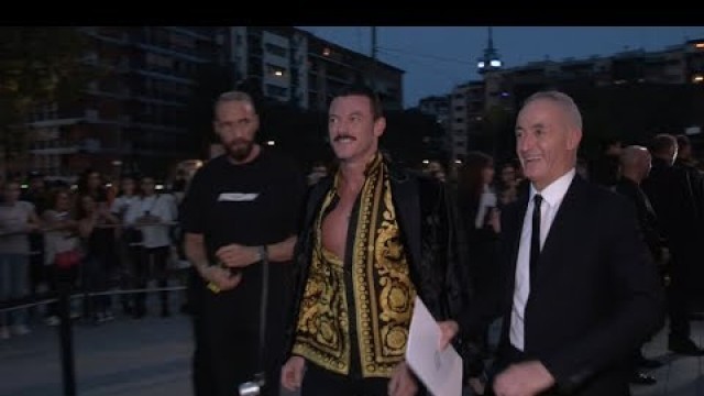 'Luke Evans, Rosie Huntington Whiteley and more arrive at Versace Fashion Show in Milan'