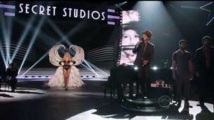 'The Victoria\'s Secret Fashion Show 2012 - Bruno Mars'