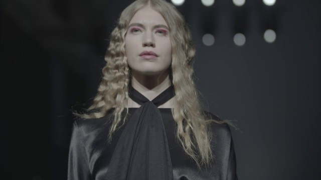 'JULIYA KROS. Ukrainian Fashion Week FW 2020/2021. \"Mon gothique\"(Live version)'