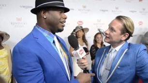 'Carson Kressley gets fashion advice from Ken Griffey Jr.'