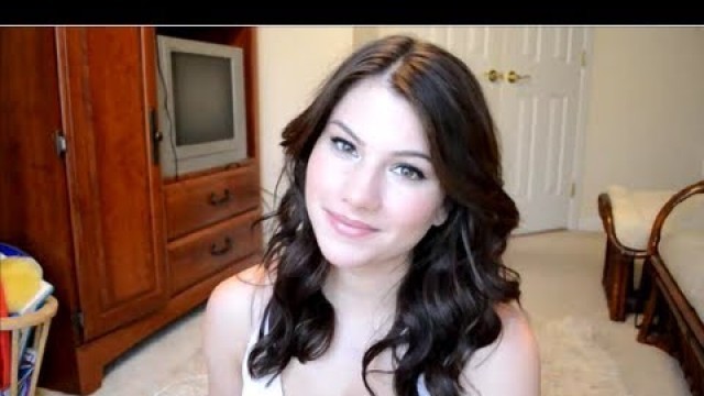 'Victoria\'s Secret Fashion Show 2011 Hair & Makeup Tutorial'