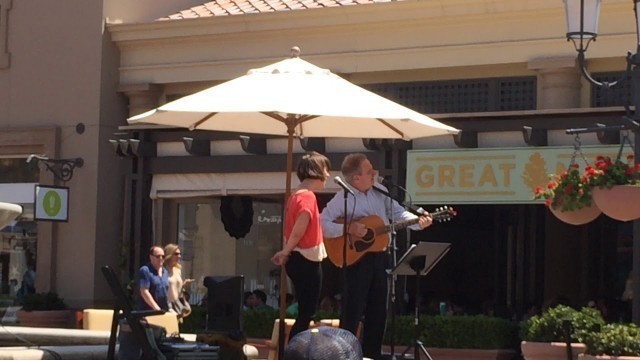 'Music at Fashion Mall Orange County In front of Great Maple'