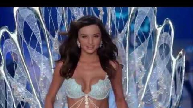 'Maroon5   Moves Like Jagger (Victoria\'s Secret Fashion Show) (2011) 576p'