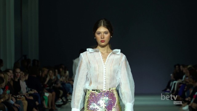 'ANNAMUZA. Показ коллекции SS18 на 41 Ukrainian Fashion Week. 4К'