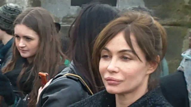 'Emmanuelle BEART à Paris FASHION WEEK Show ELIE SAAB défilé lundi 3 mars 2014'