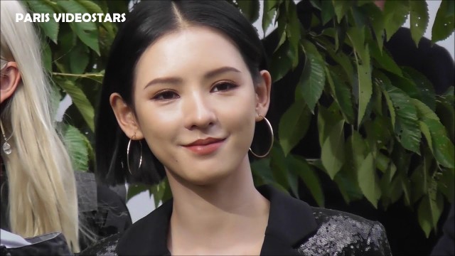 'VIDEO Zhang Yu Xi 张予曦 attends Elie Saab Paris Fashion Week show 28 september 2019'