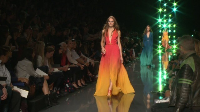 'Elie Saab Spring/Summer 2015 - Paris Fashion Week | VF NEWS'