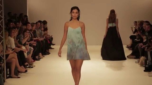 'Teresita Orillac \"Into the Jungle\" Cruise Collection 2016 - London Fashion Week - FTV - Fashion TV'