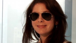 'NYC Fashion Expert Amy Salinger: How to Select Sunglasses According to Face Shape'